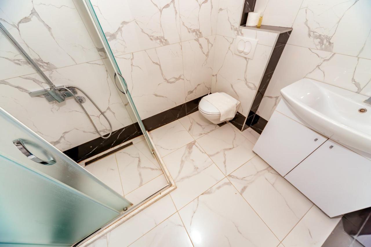 Bel&rus Hestia 2 Apartment Budva