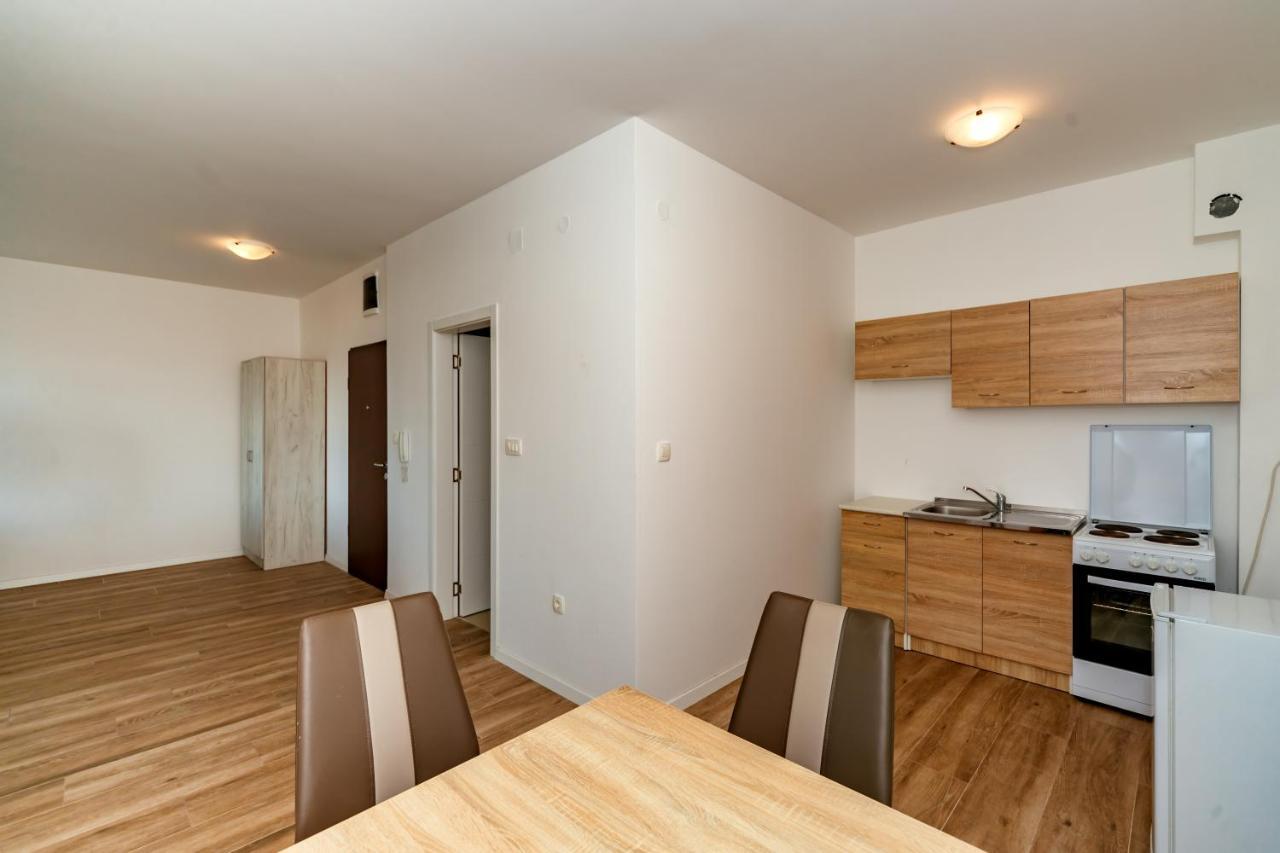 Apartment Bel&rus Hestia 2 *